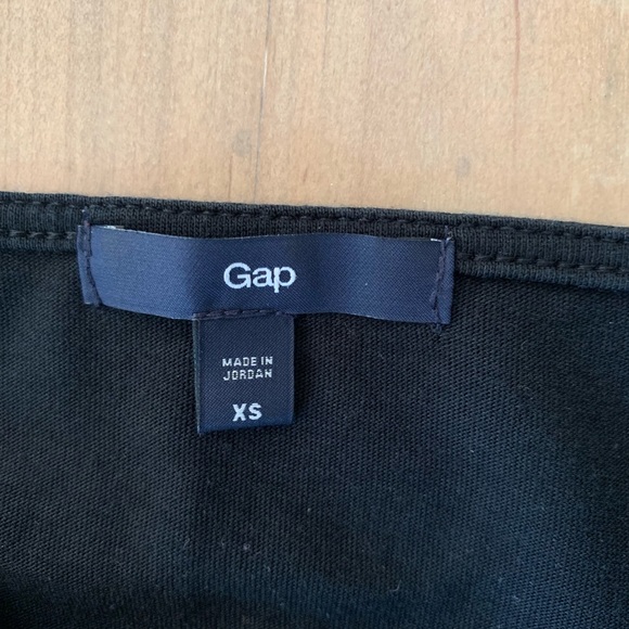 Gap Black 3/4 Sleeve Top w/ Subtle Cowl Neck - Picture 5 of 6